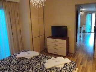 Апартаменты Apartments and Rooms Grand Palazzo Будва Апартаменты с 1 спальней и балконом с видом на море-2