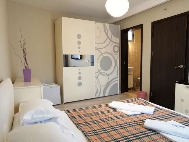 Апартаменты Apartments and Rooms Grand Palazzo Будва-25